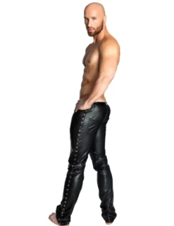 Noir Handmade - Lange Wetlook Hose mit Lack-Akzenten